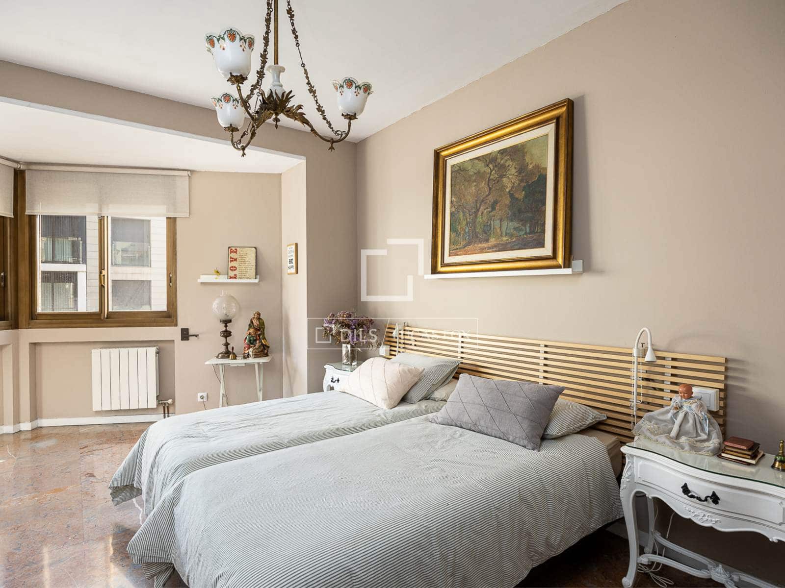 Apartamento de 5 habitaciones en Barcelona ciudad en venta con garaje - 1.200.000 € (Ref: 10023102)