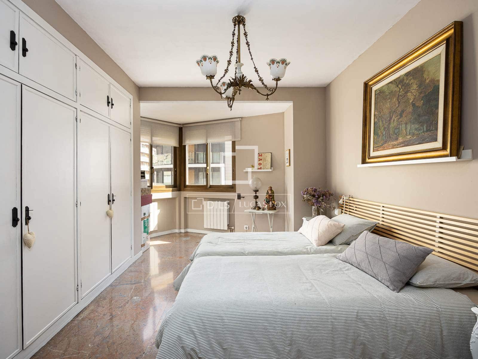 Apartamento de 5 habitaciones en Barcelona ciudad en venta con garaje - 1.200.000 € (Ref: 10023102)