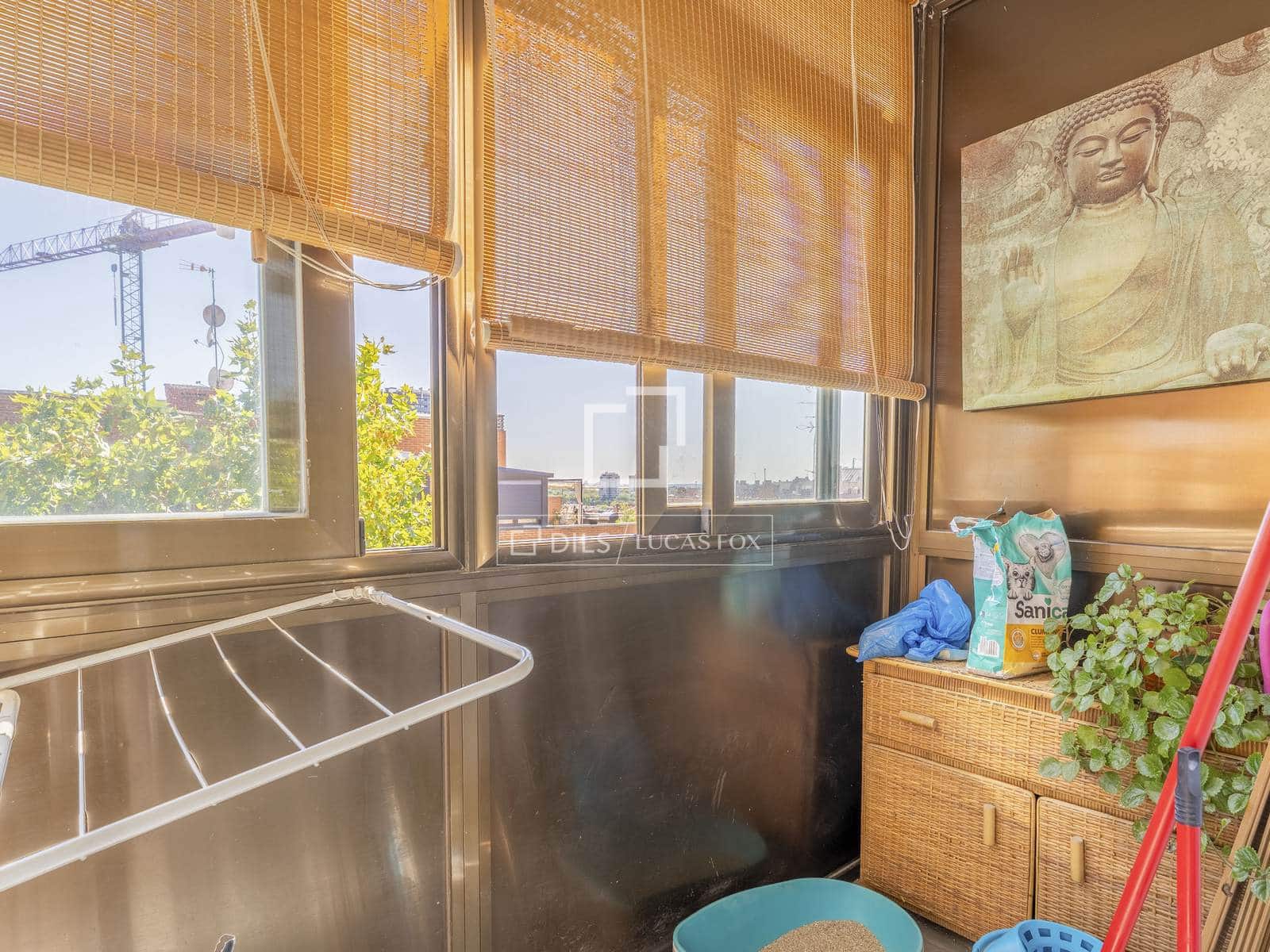 Apartamento de 3 habitaciones en Madrid ciudad en venta - 475.000 € (Ref: 10023103)