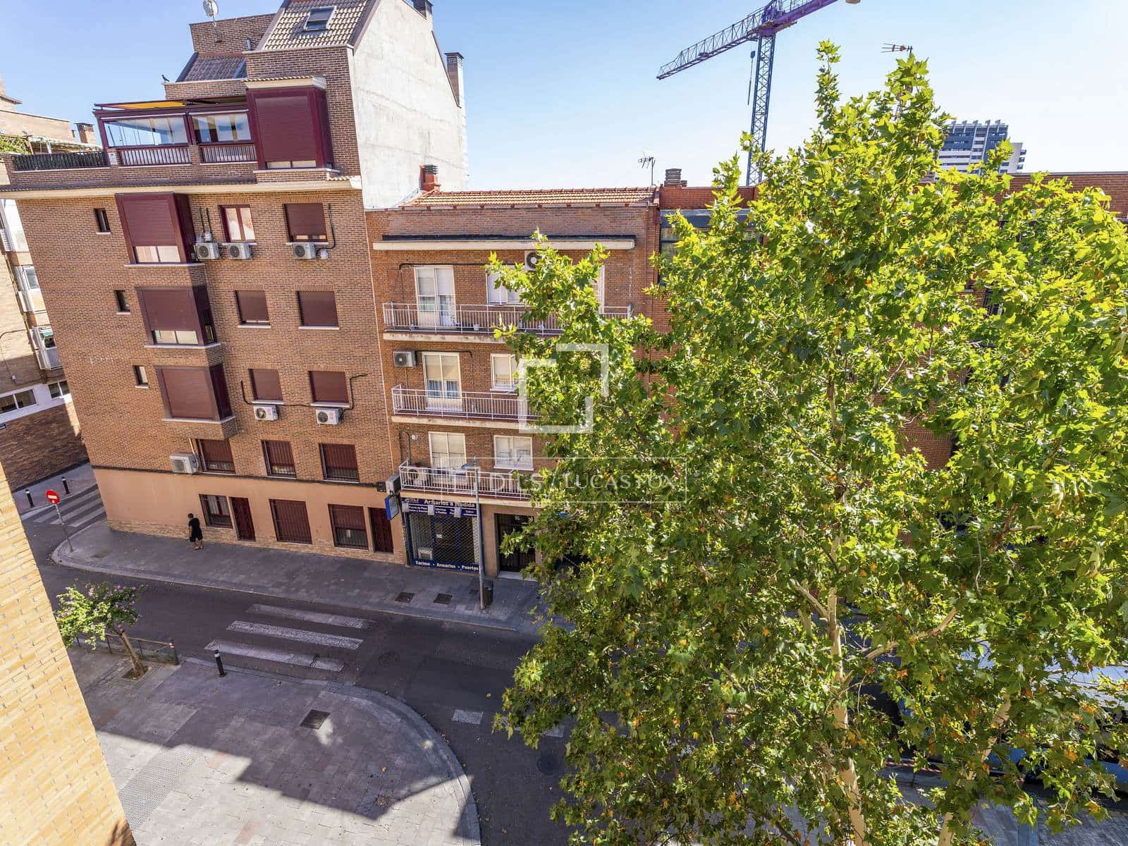 Apartamento de 3 habitaciones en Madrid ciudad en venta - 475.000 € (Ref: 10023103)