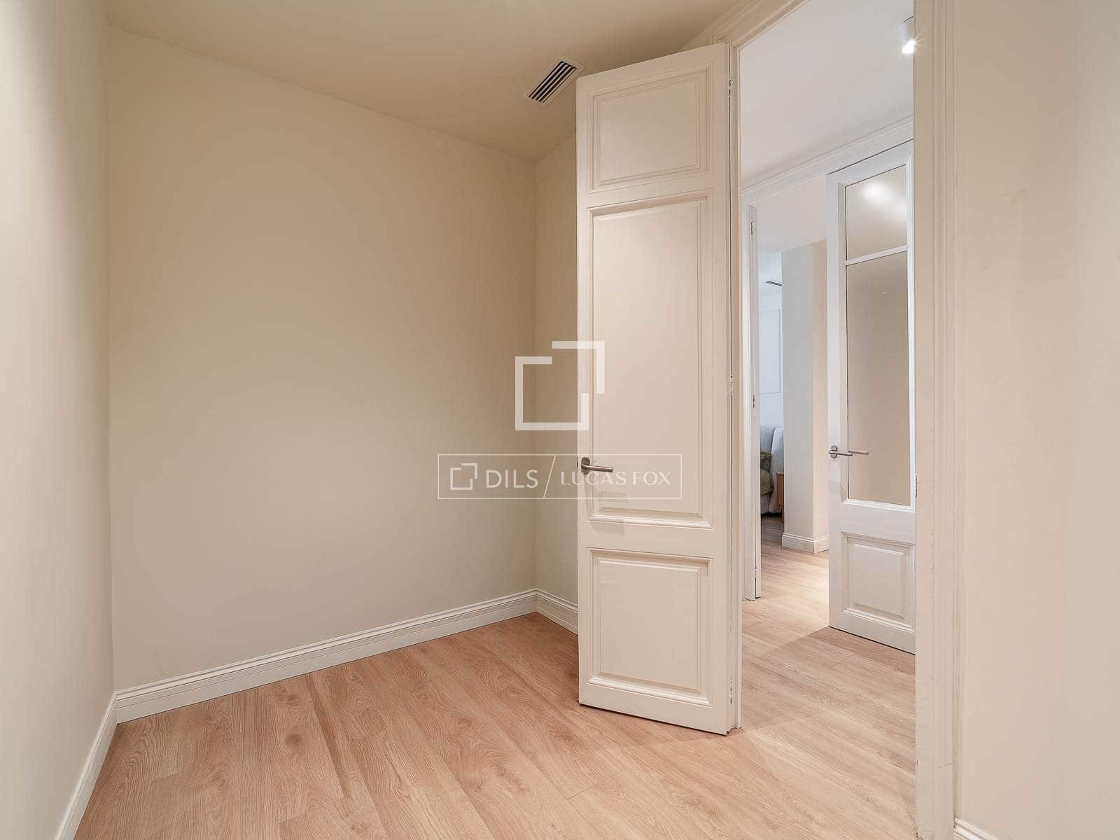 3 sypialnia Apartament na sprzedaż w Miasto Barcelona - 1 290 000 € (Ref: 10023200)