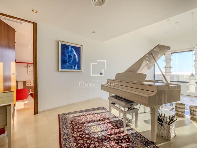 4 sypialnia Willa na sprzedaż w Javea / Xàbia z basenem garażem - 2 450 000 € (Ref: 10023201)