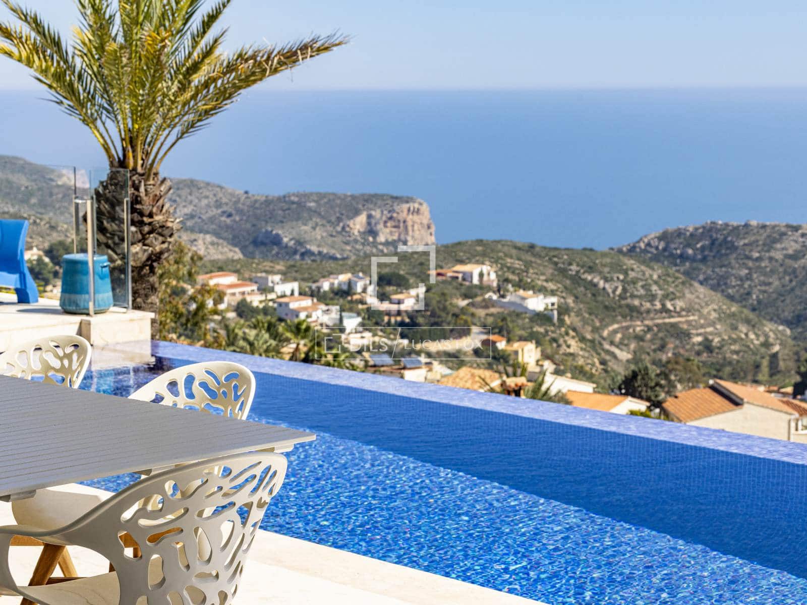 4 sypialnia Willa na sprzedaż w Javea / Xabia z basenem garażem - 2 450 000 € (Ref: 10023201)