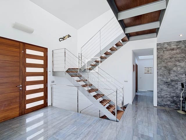 5 camera da letto Villa in vendita in Ciutadella de Menorca con piscina garage - 1.550.000 € (Rif: 10023273)