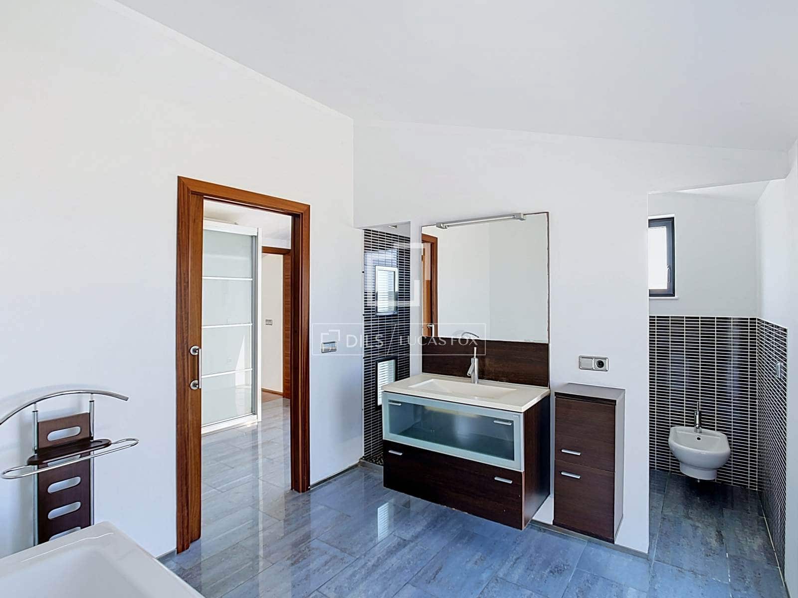 5 quarto Moradia para venda em Ciutadella de Menorca com piscina garagem - 1 550 000 € (Ref: 10023273)