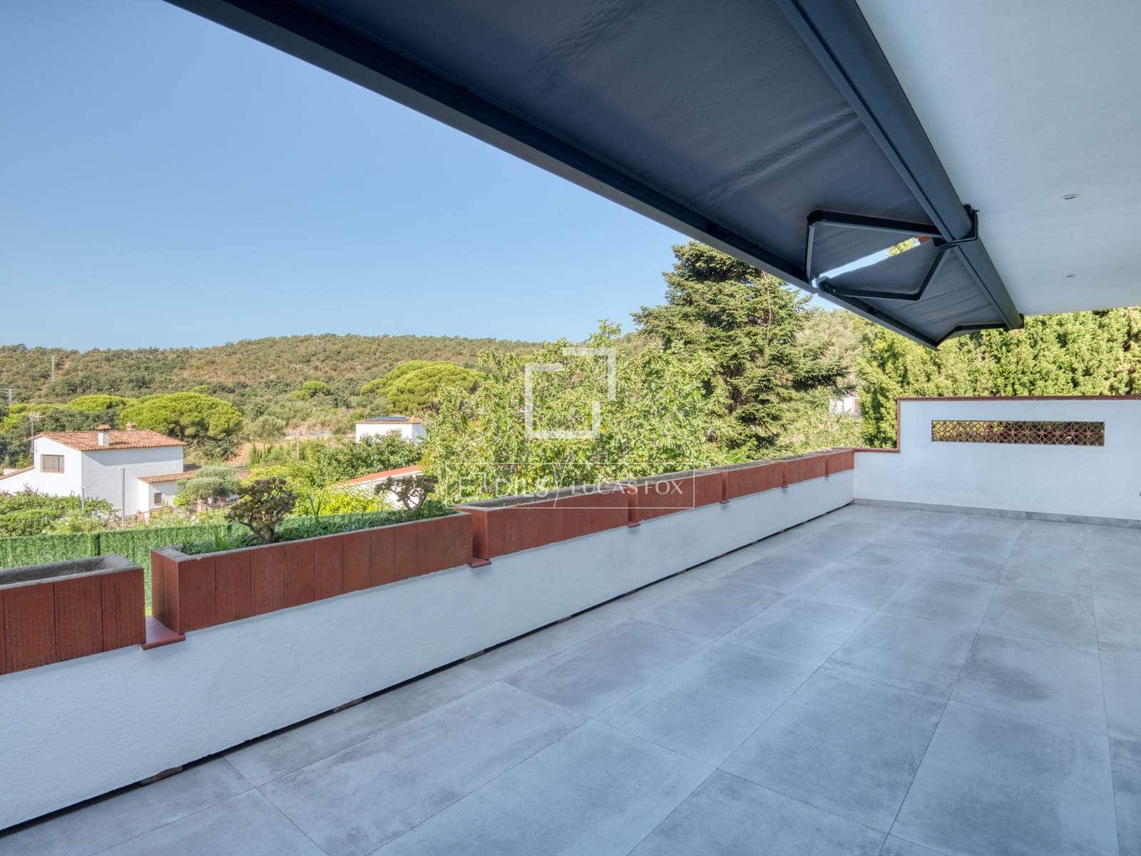 5 bedroom Villa for sale in Platja d'Aro with pool garage - € 945,000 (Ref: 10023274)