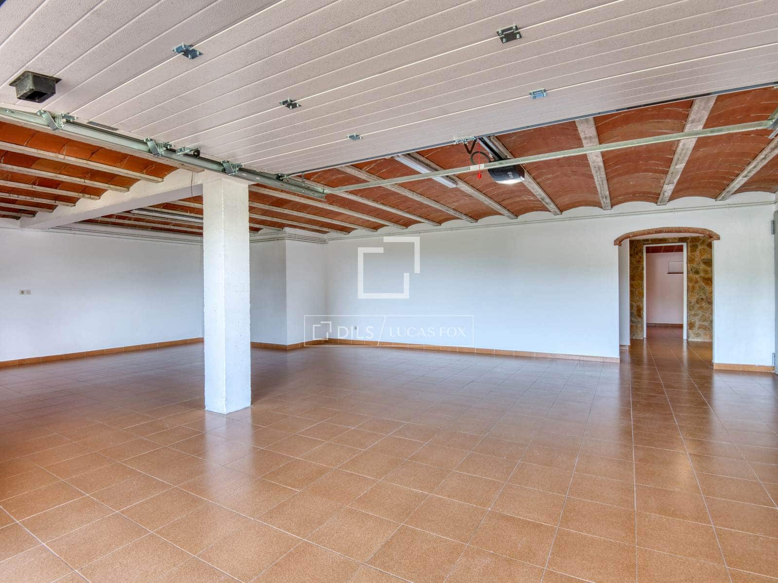 5 bedroom Villa for sale in Platja d'Aro with pool garage - € 945,000 (Ref: 10023274)
