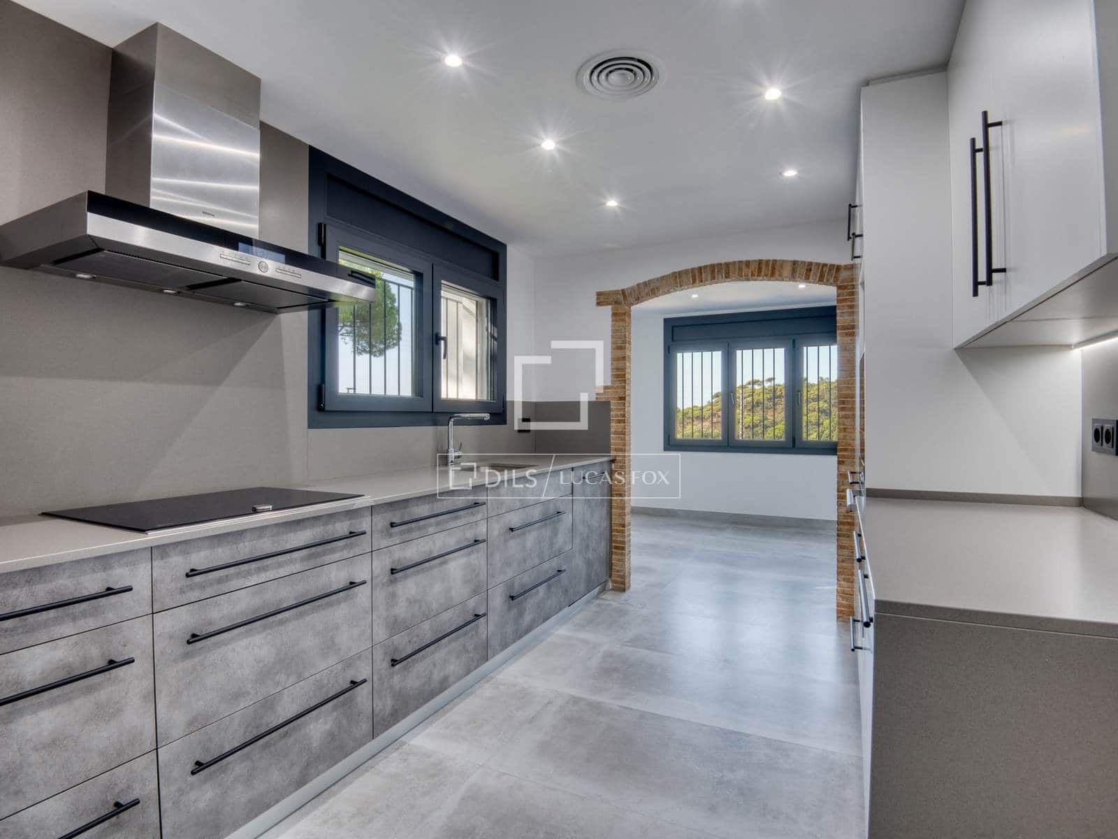 5 bedroom Villa for sale in Platja d'Aro with pool garage - € 945,000 (Ref: 10023274)