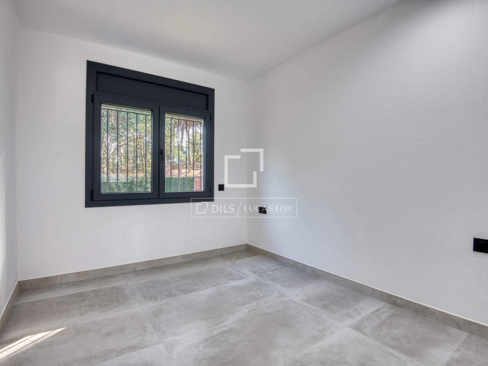 5 bedroom Villa for sale in Platja d'Aro with pool garage - € 945,000 (Ref: 10023274)