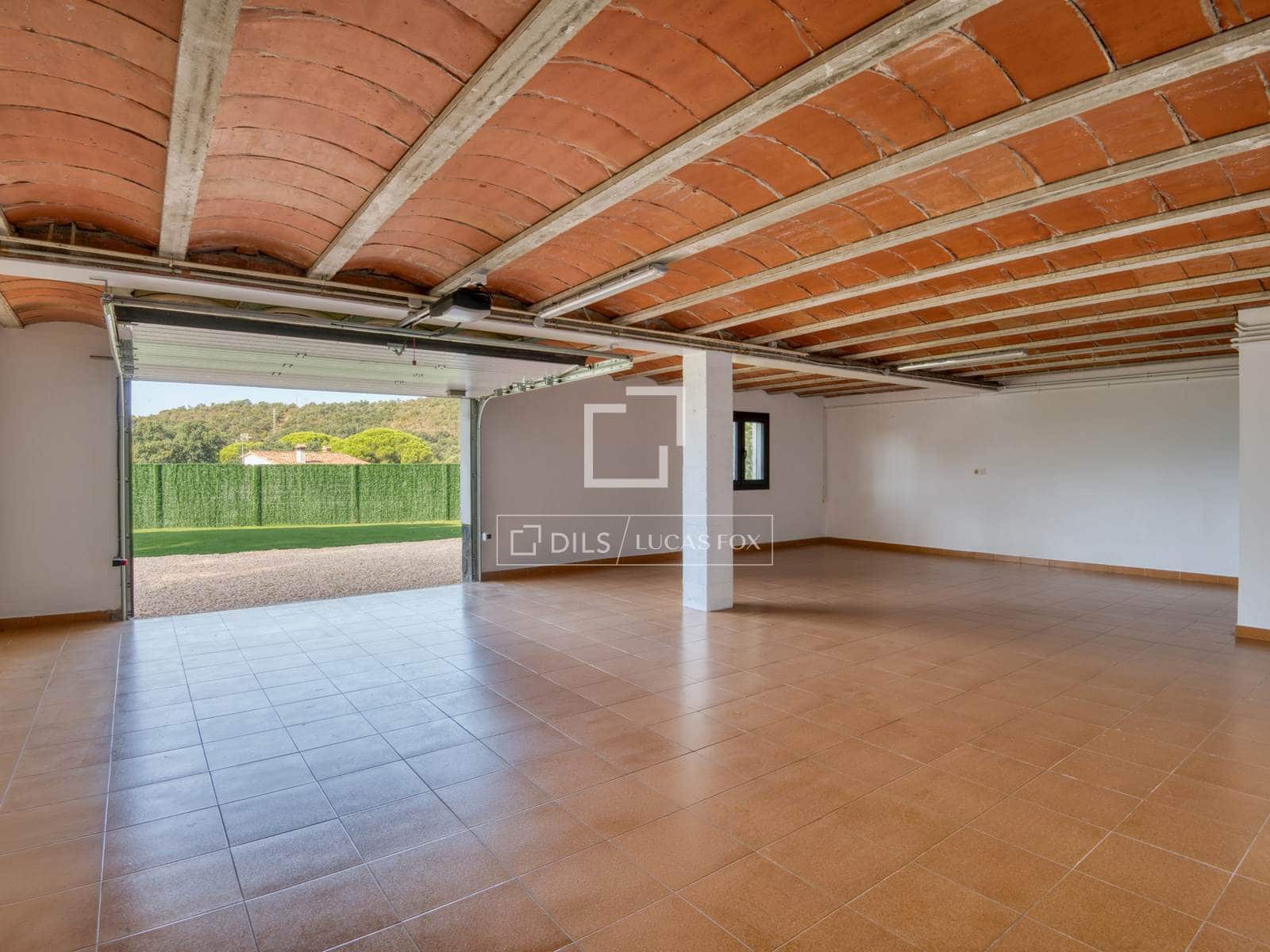 5 bedroom Villa for sale in Platja d'Aro with pool garage - € 945,000 (Ref: 10023274)