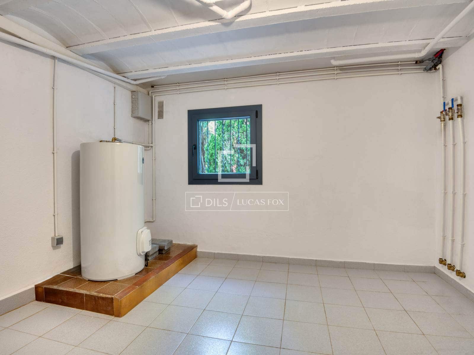 5 bedroom Villa for sale in Platja d'Aro with pool garage - € 945,000 (Ref: 10023274)