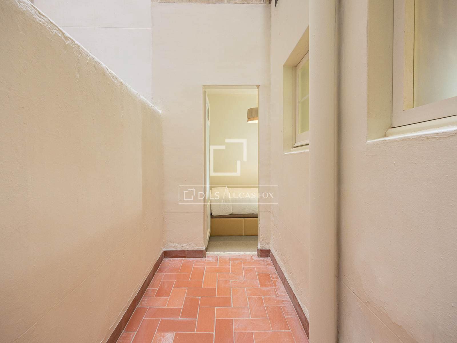 3 slaapkamer Appartement te koop in Barcelona stad - € 335.000 (Ref: 10023275)