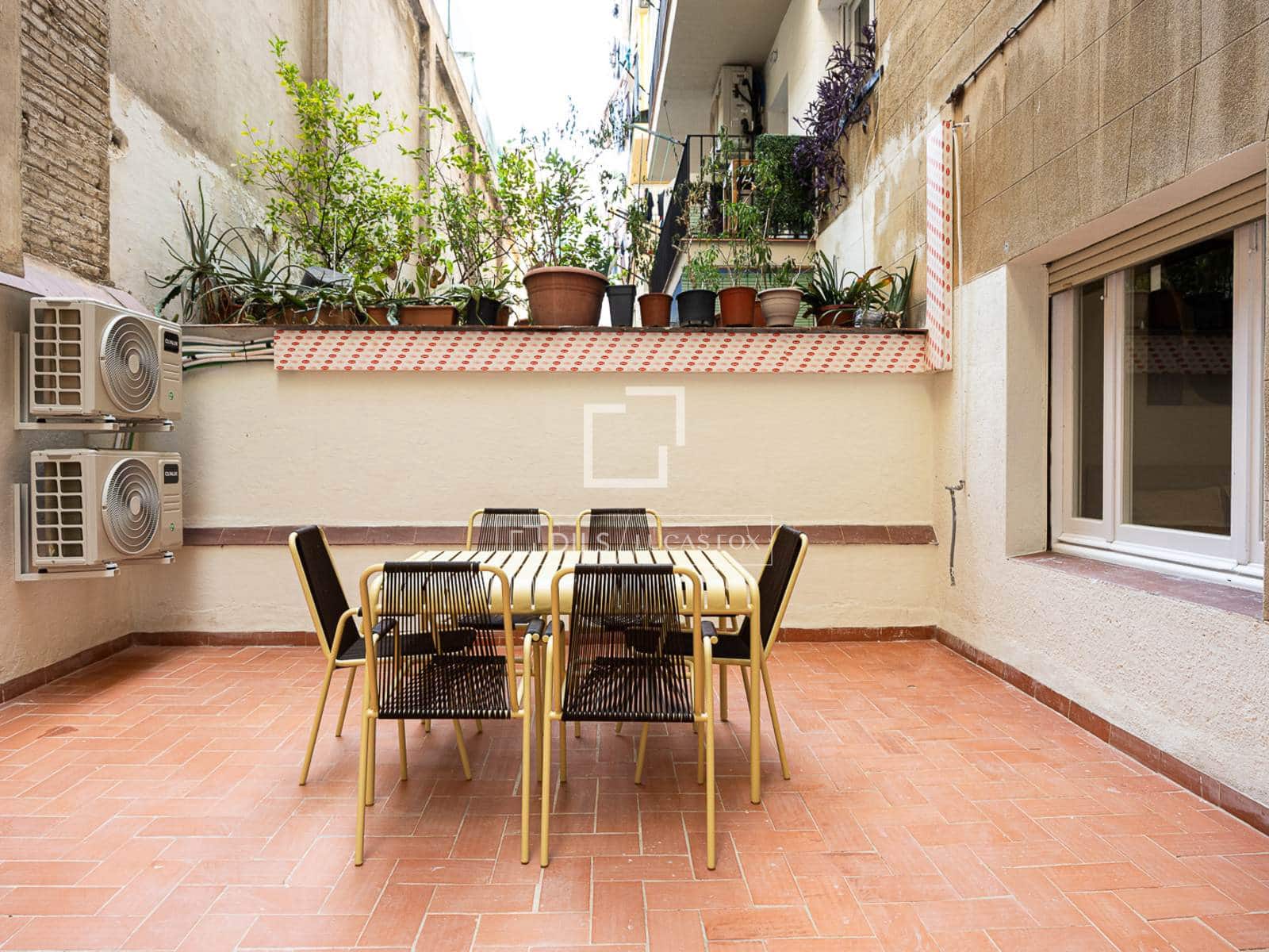 3 slaapkamer Appartement te koop in Barcelona stad - € 335.000 (Ref: 10023275)