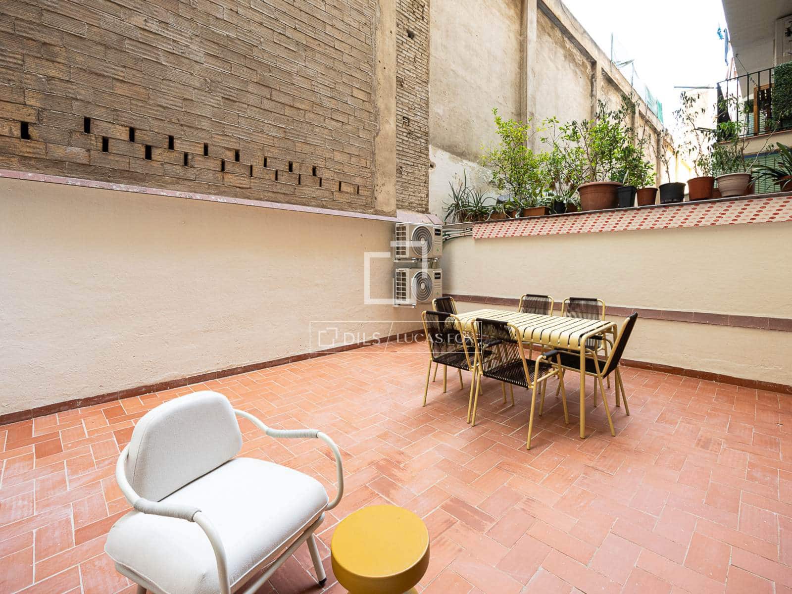 3 slaapkamer Appartement te koop in Barcelona stad - € 335.000 (Ref: 10023275)