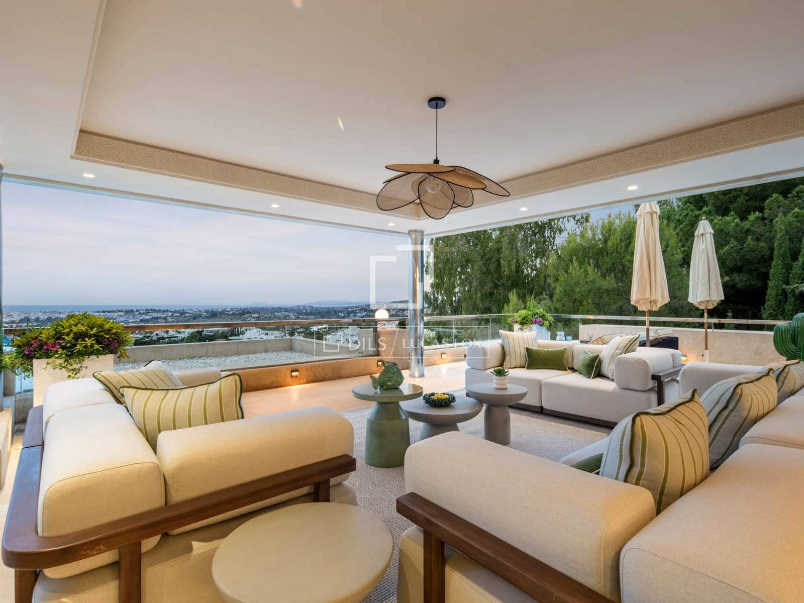 Apartamento de 5 habitaciones en Marbella en venta con piscina garaje - 6.900.000 € (Ref: 10023404)