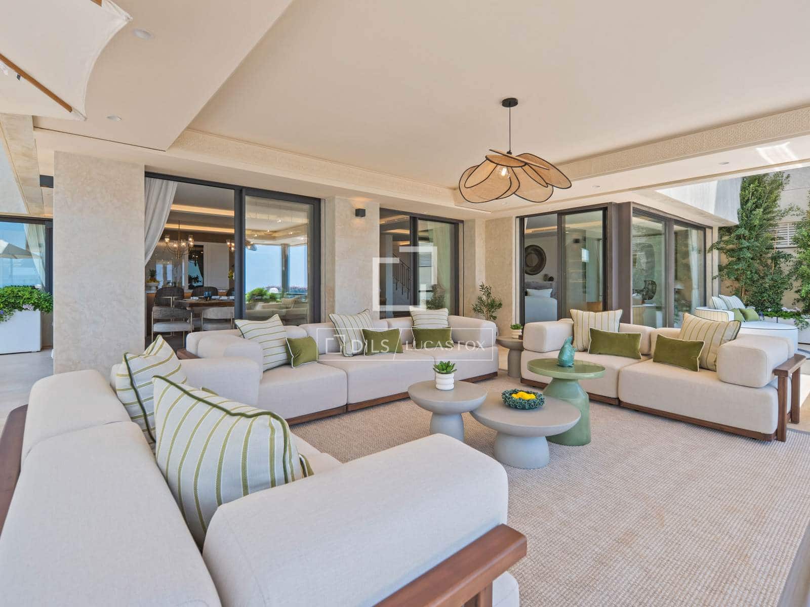 Apartamento de 5 habitaciones en Marbella en venta con piscina garaje - 6.900.000 € (Ref: 10023404)