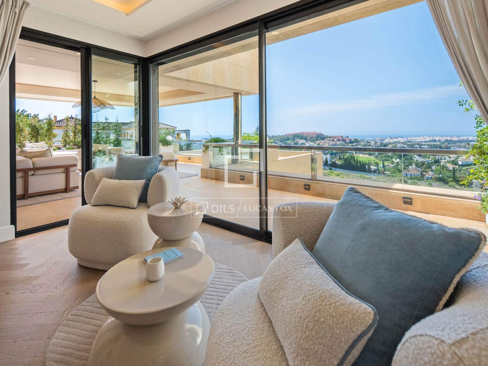 Apartamento de 5 habitaciones en Marbella en venta con piscina garaje - 6.900.000 € (Ref: 10023404)