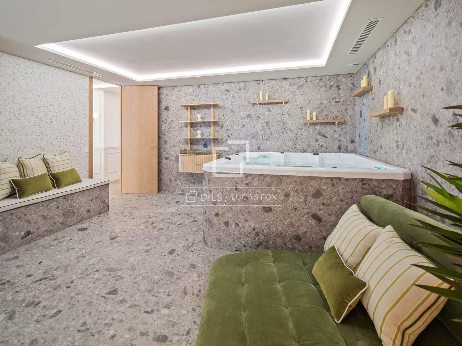 Apartamento de 5 habitaciones en Marbella en venta con piscina garaje - 6.900.000 € (Ref: 10023404)