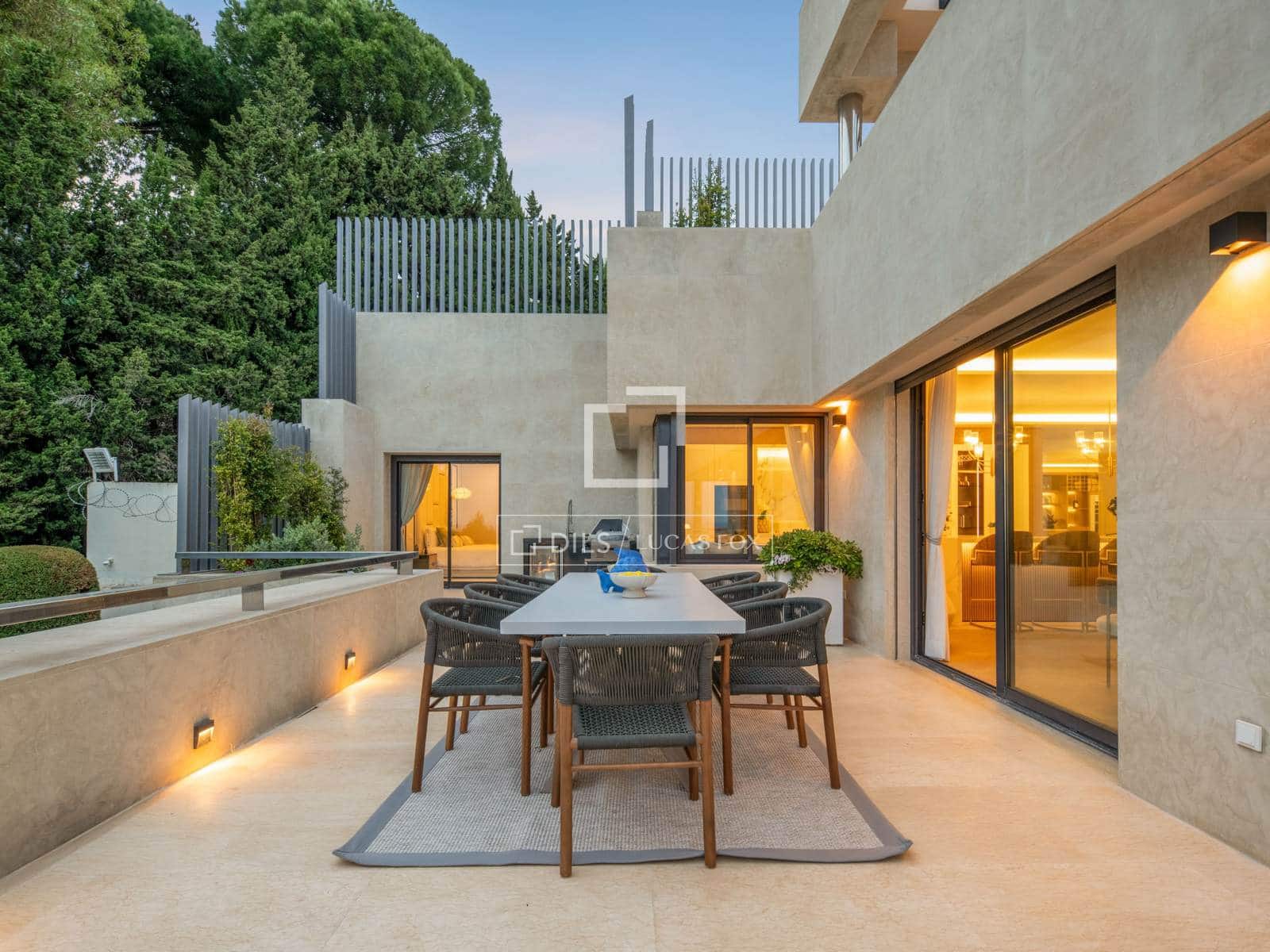 Apartamento de 5 habitaciones en Marbella en venta con piscina garaje - 6.900.000 € (Ref: 10023404)