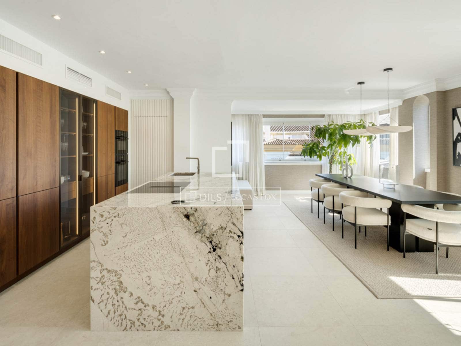 5 chambre Appartement à vendre à Marbella avec piscine garage - 2 695 000 € (Ref: 10023405)