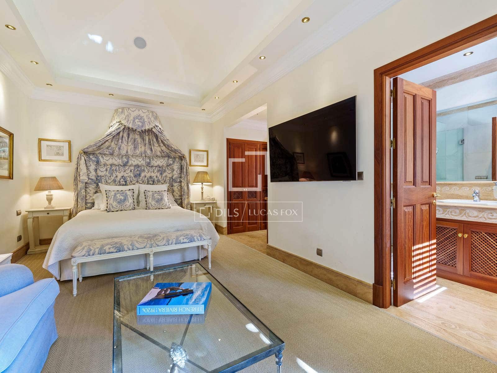 6 Zimmer Villa zu verkaufen in Marbella mit Pool Garage - 9.950.000 € (Ref: 10023407)