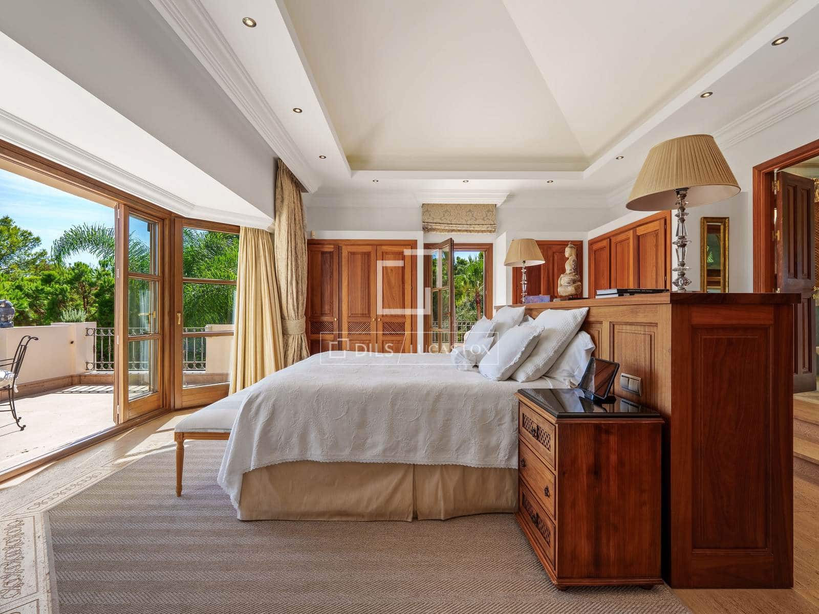 6 Zimmer Villa zu verkaufen in Marbella mit Pool Garage - 9.950.000 € (Ref: 10023407)