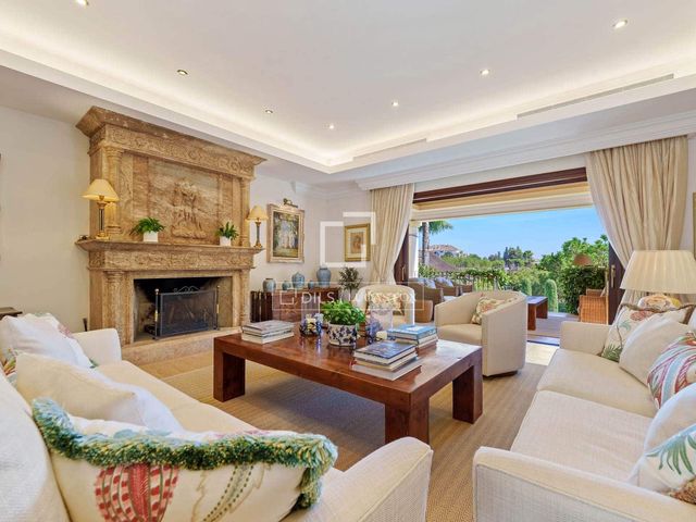6 Zimmer Villa zu verkaufen in Marbella mit Pool Garage - 9.950.000 € (Ref: 10023407)