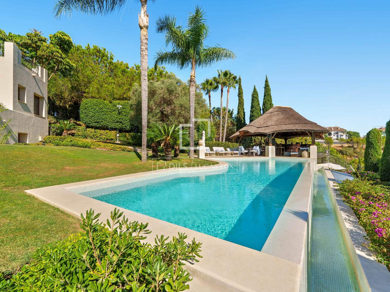 6 Zimmer Villa zu verkaufen in Marbella mit Pool Garage - 9.950.000 € (Ref: 10023407)