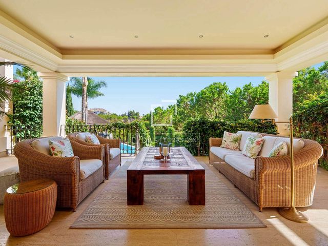 6 Zimmer Villa zu verkaufen in Marbella mit Pool Garage - 9.950.000 € (Ref: 10023407)