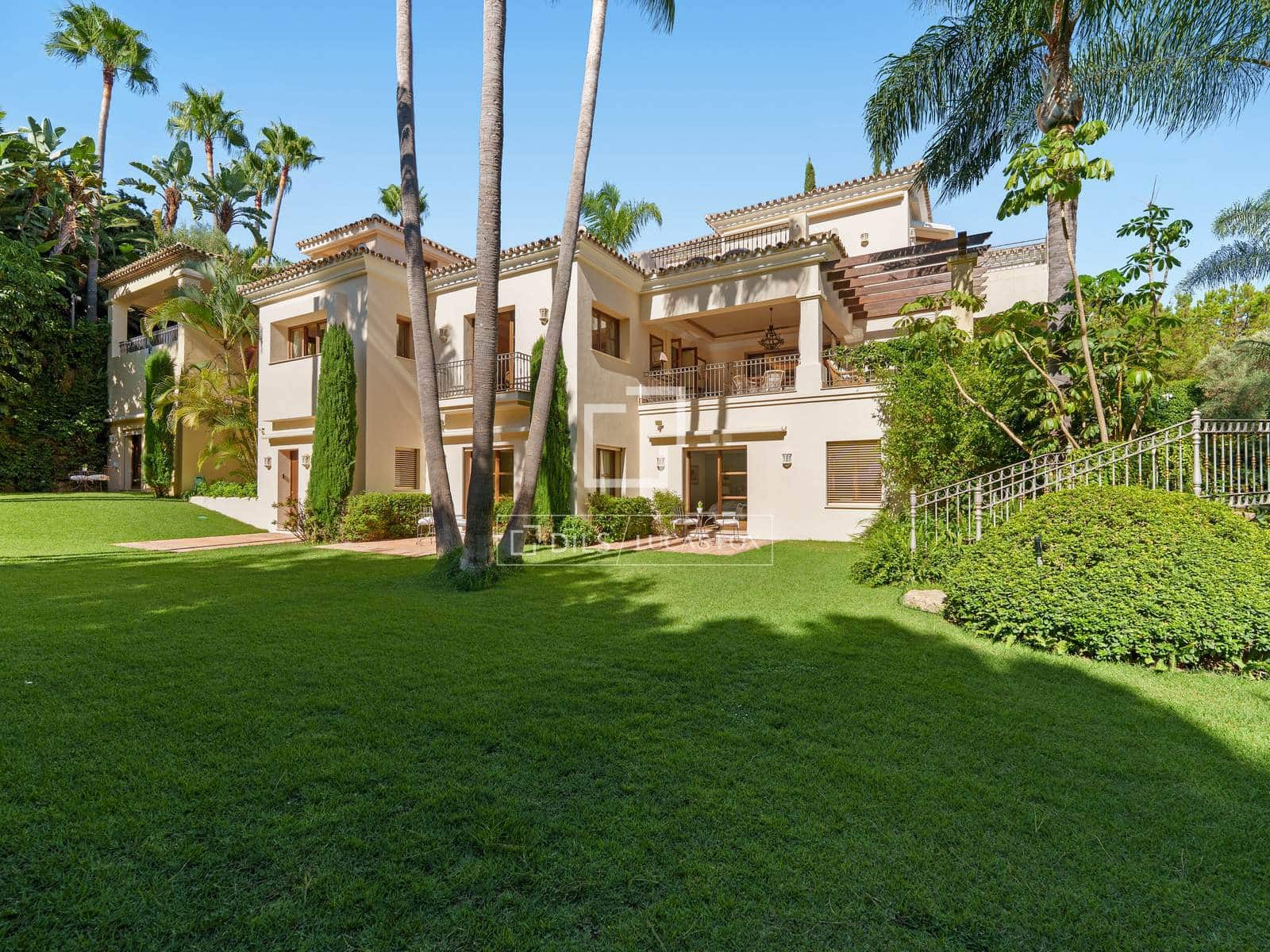 6 Zimmer Villa zu verkaufen in Marbella mit Pool Garage - 9.950.000 € (Ref: 10023407)