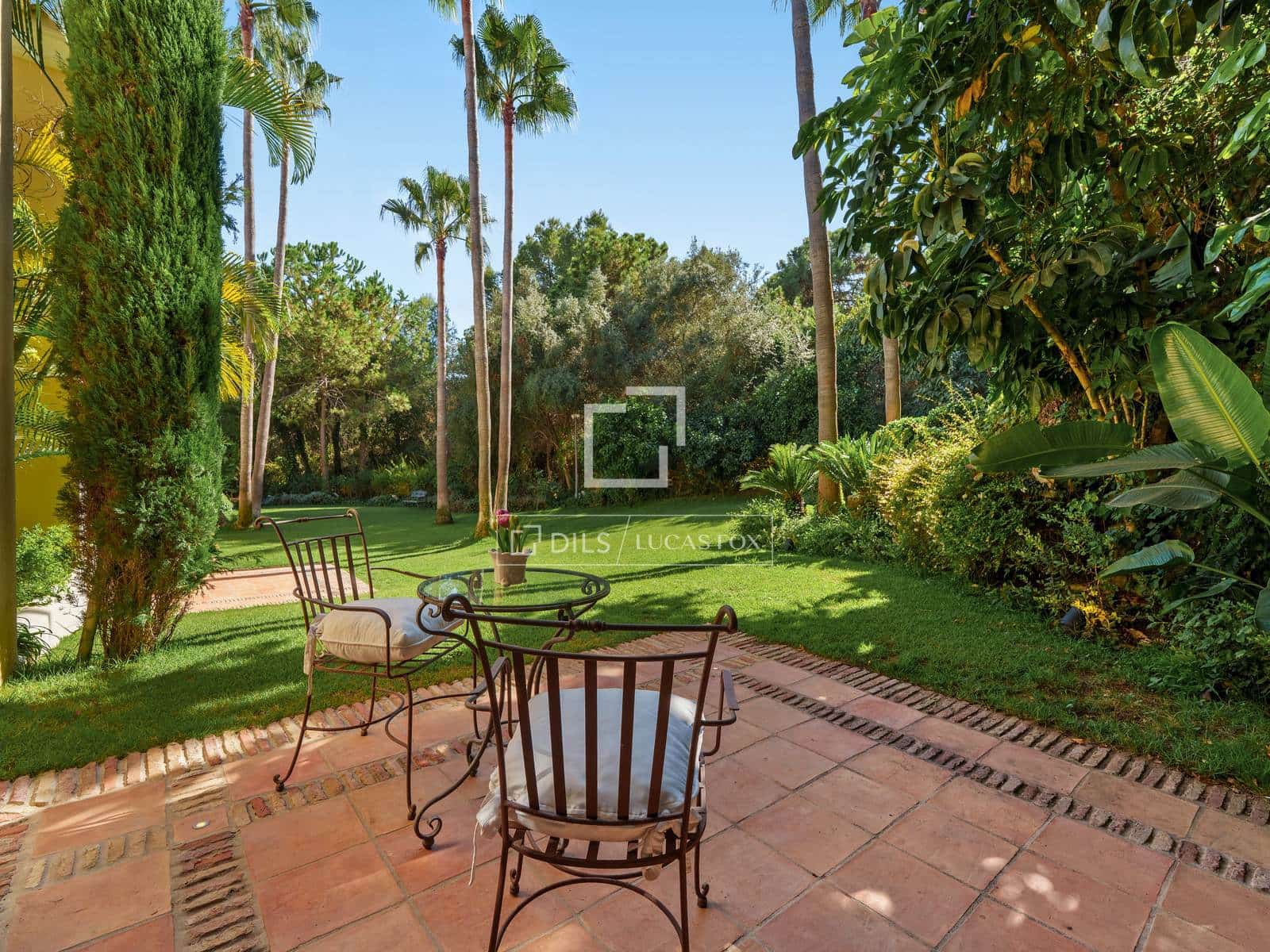 6 Zimmer Villa zu verkaufen in Marbella mit Pool Garage - 9.950.000 € (Ref: 10023407)
