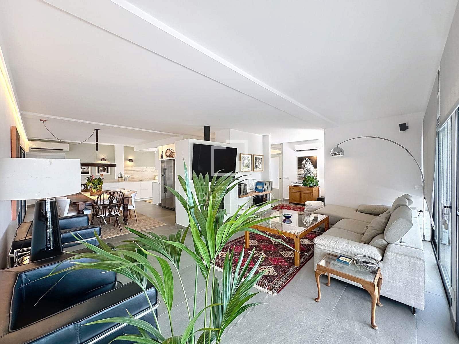 5 bedroom Villa for sale in Ciutadella de Menorca with pool garage - € 2,500,000 (Ref: 10024583)