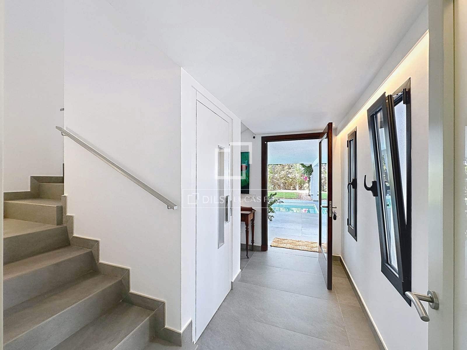 5 bedroom Villa for sale in Ciutadella de Menorca with pool garage - € 2,500,000 (Ref: 10024583)
