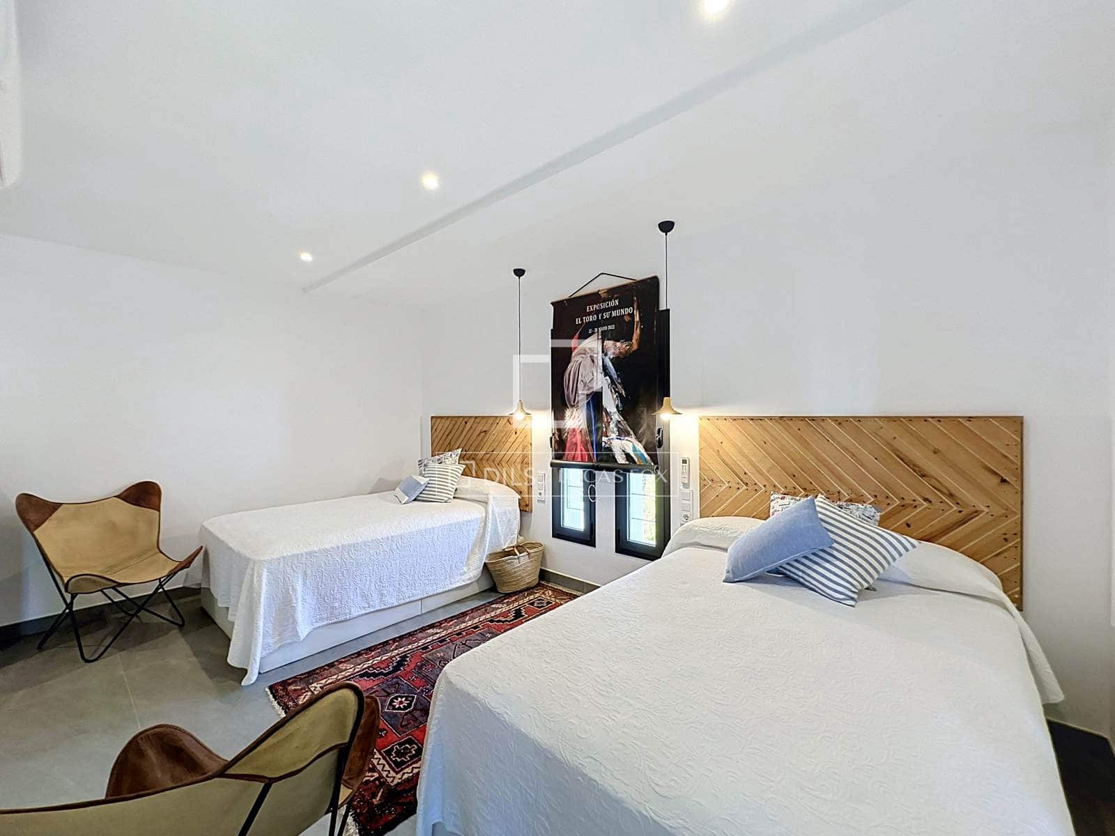 5 bedroom Villa for sale in Ciutadella de Menorca with pool garage - € 2,500,000 (Ref: 10024583)