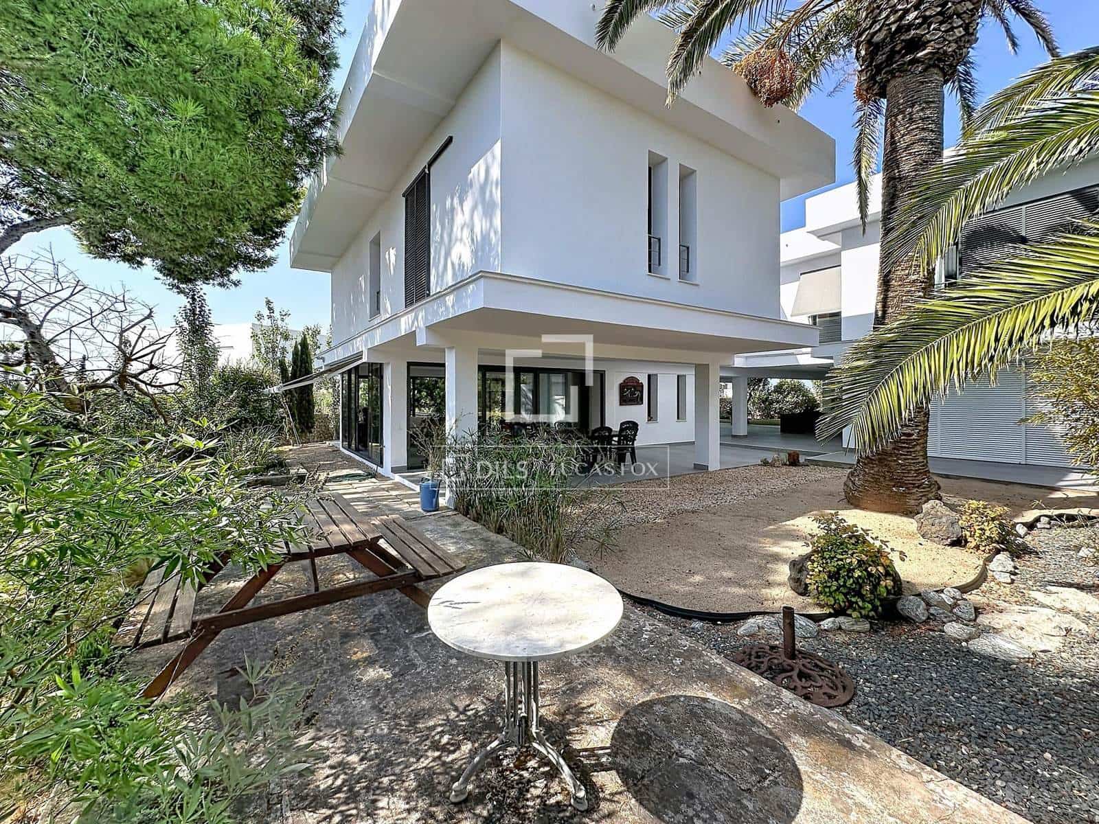 5 bedroom Villa for sale in Ciutadella de Menorca with pool garage - € 2,500,000 (Ref: 10024583)