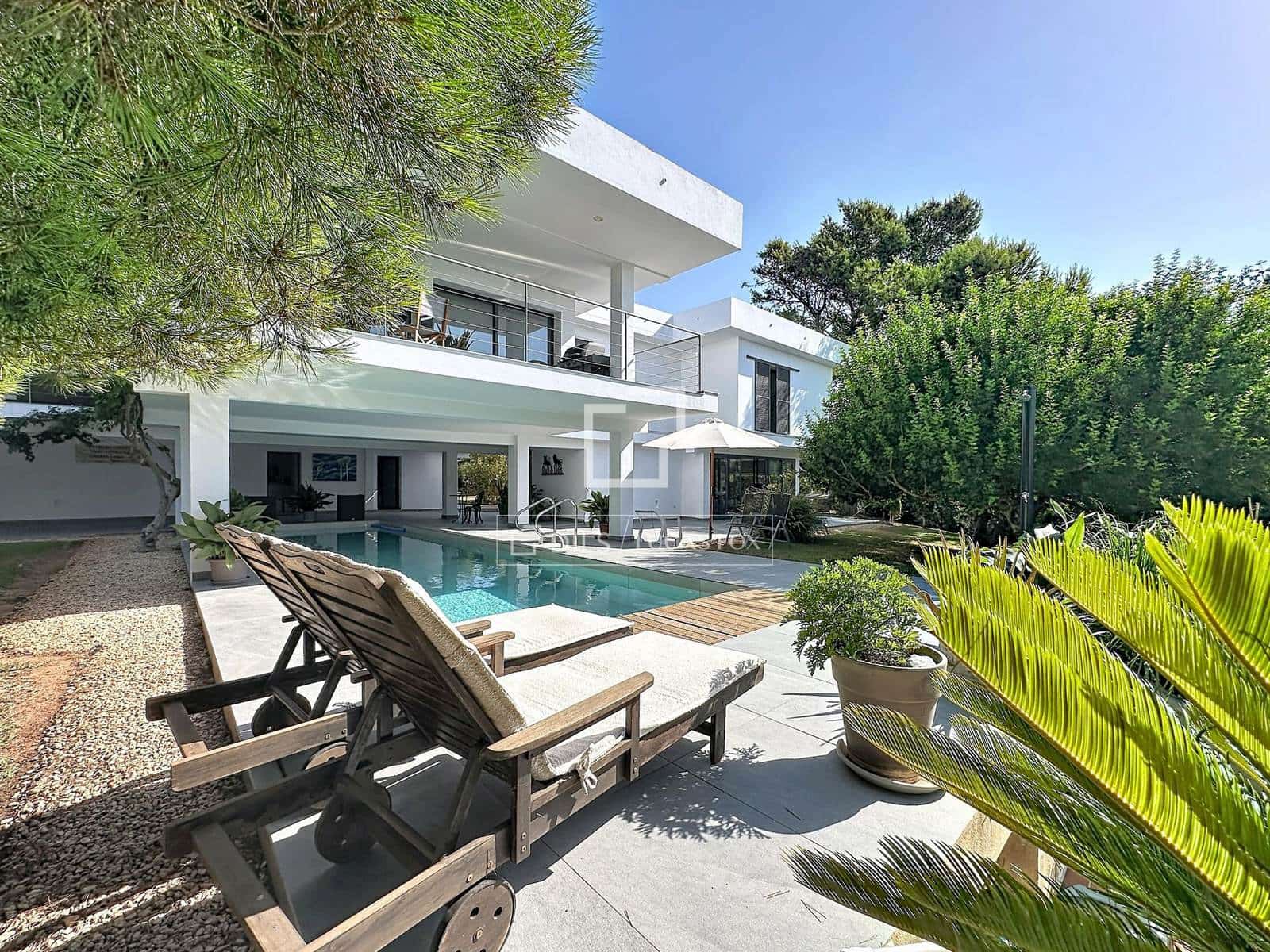 5 bedroom Villa for sale in Ciutadella de Menorca with pool garage - € 2,500,000 (Ref: 10024583)