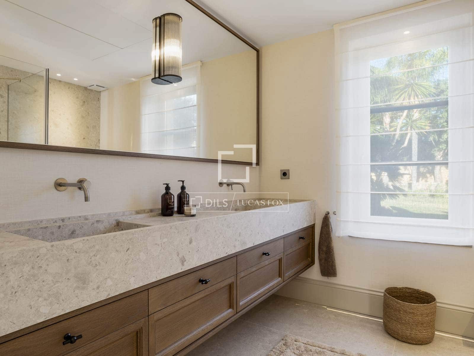 6 slaapkamer Villa te koop in Marbella met zwembad garage - € 10.850.000 (Ref: 10024889)