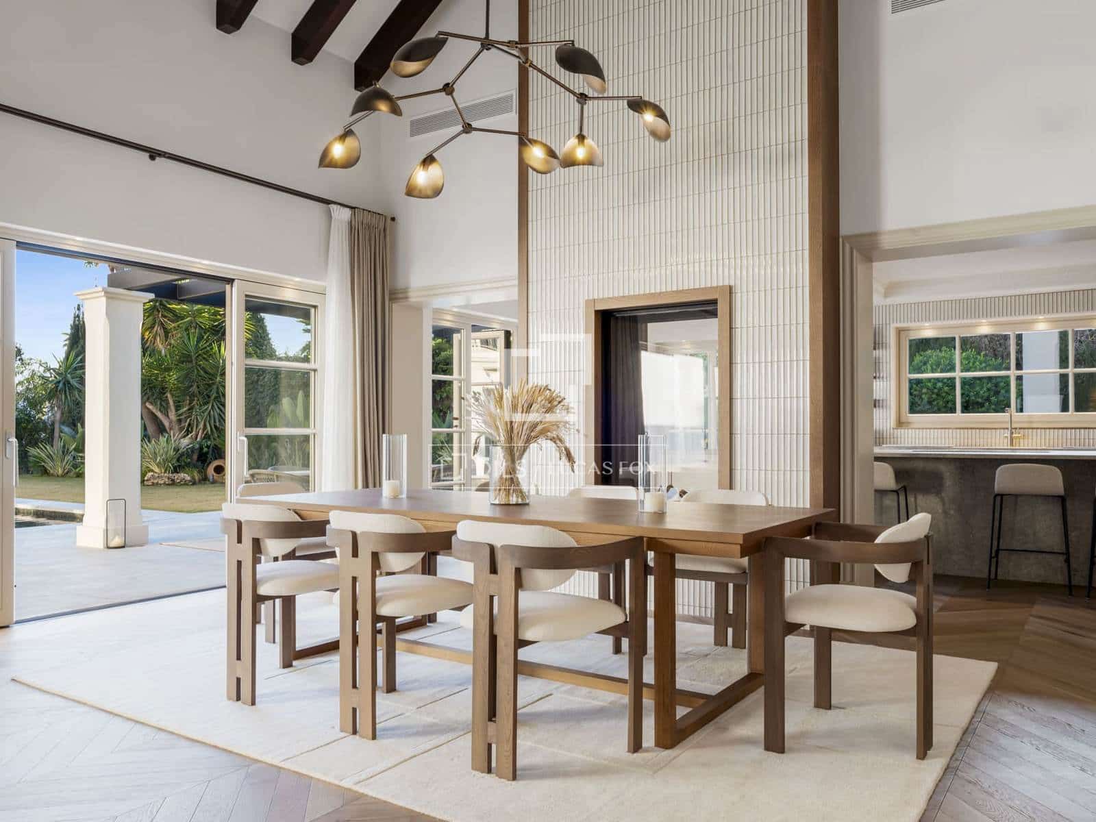 6 slaapkamer Villa te koop in Marbella met zwembad garage - € 10.850.000 (Ref: 10024889)