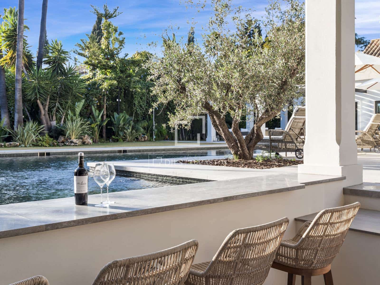 6 slaapkamer Villa te koop in Marbella met zwembad garage - € 10.850.000 (Ref: 10024889)