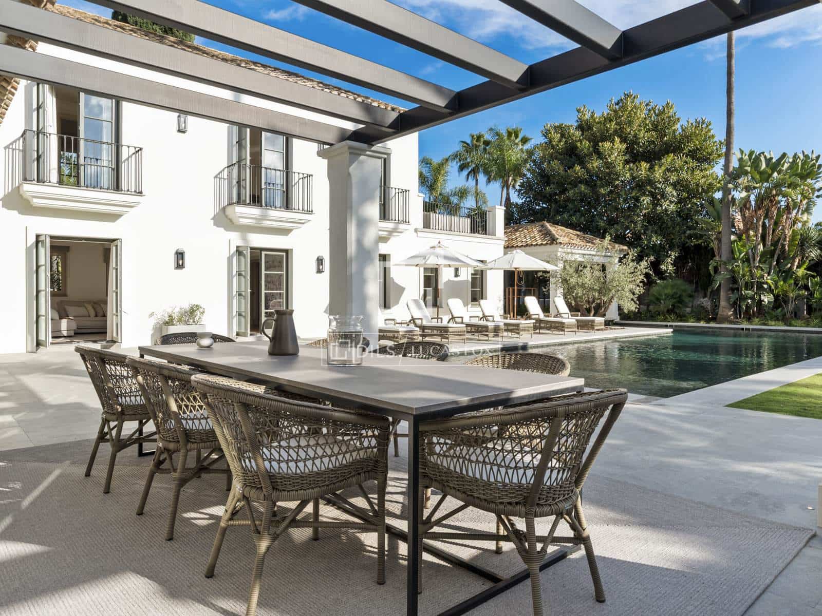 6 slaapkamer Villa te koop in Marbella met zwembad garage - € 10.850.000 (Ref: 10024889)