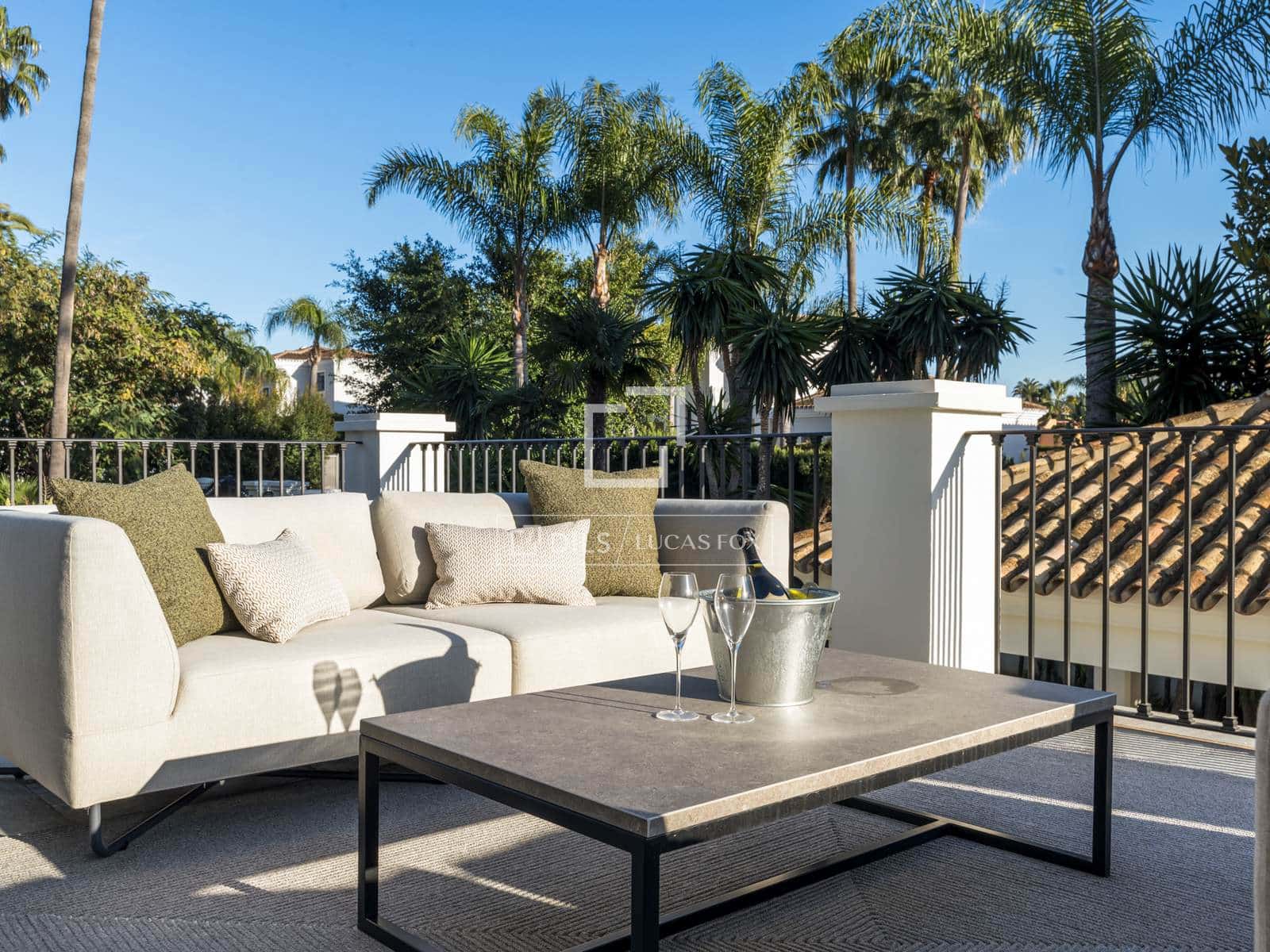 6 slaapkamer Villa te koop in Marbella met zwembad garage - € 10.850.000 (Ref: 10024889)