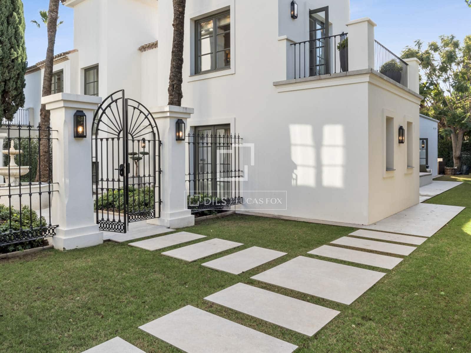 6 slaapkamer Villa te koop in Marbella met zwembad garage - € 10.850.000 (Ref: 10024889)