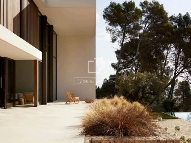 3 camera da letto Villa in vendita in Santa Cristina d'Aro con piscina garage - 950.000 € (Rif: 10024890)