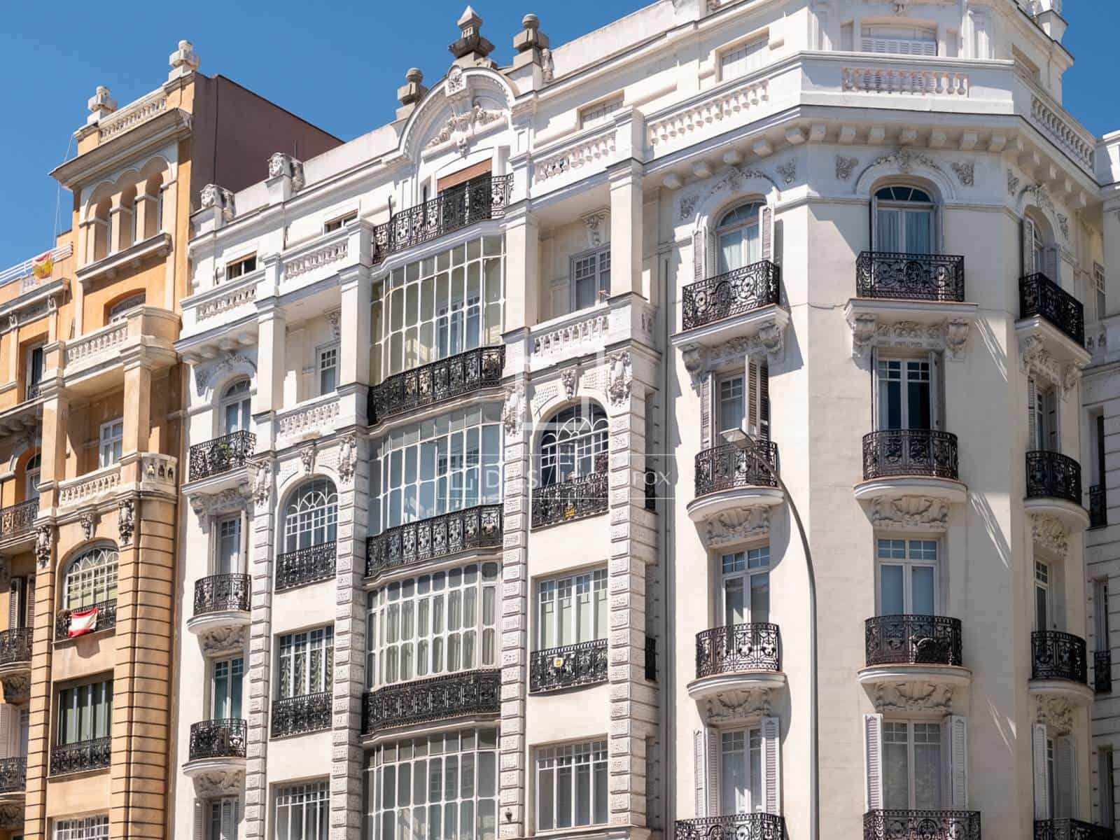 2 bedroom Apartment for rent in Madrid city - € 4,000 (Ref: 10024891)