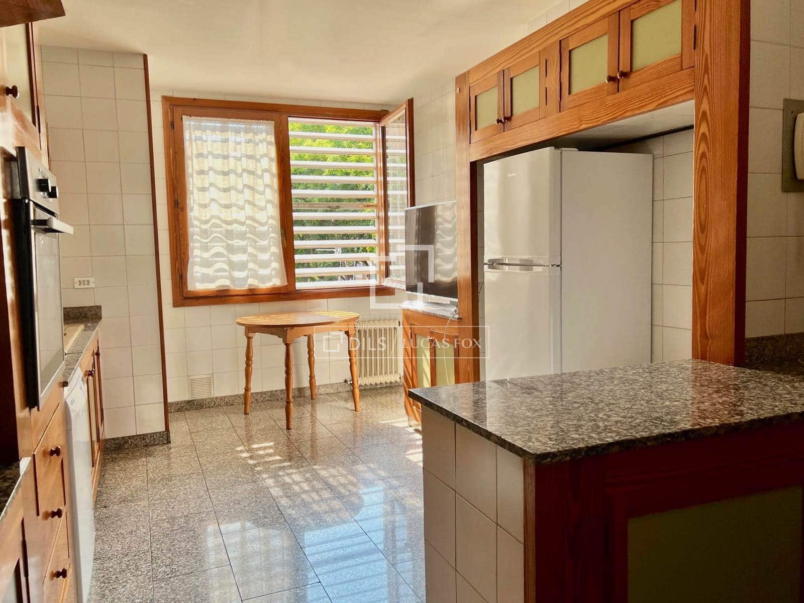 4 bedroom Apartment for sale in Palma de Mallorca with garage - € 660,000 (Ref: 10025991)