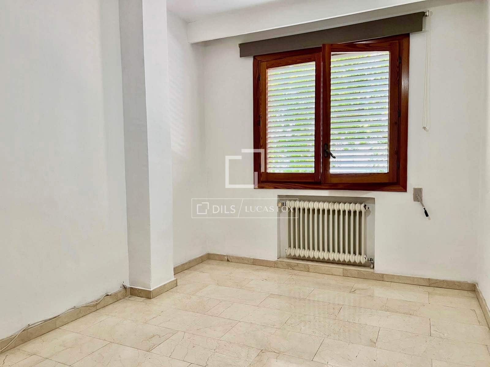 4 bedroom Apartment for sale in Palma de Mallorca with garage - € 660,000 (Ref: 10025991)