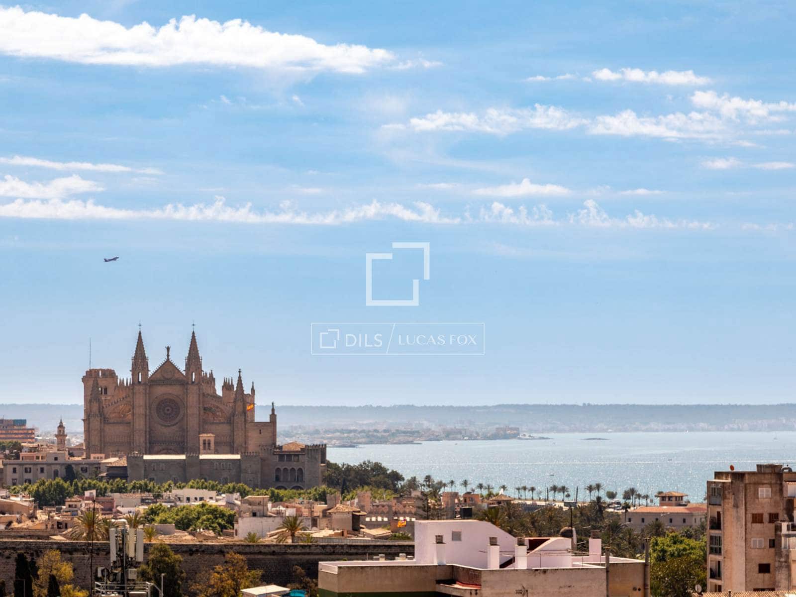 4 bedroom Apartment for sale in Palma de Mallorca with garage - € 660,000 (Ref: 10025991)