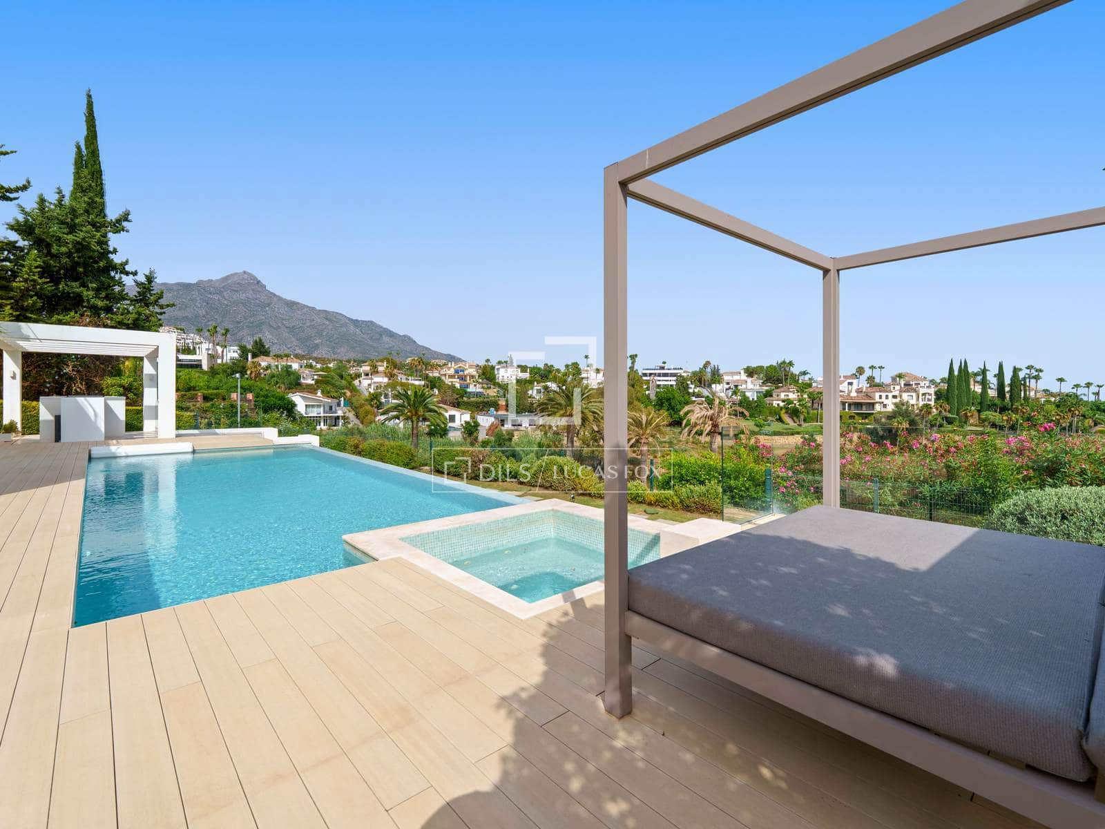 Chalet de 5 habitaciones en Marbella en venta con piscina garaje - 4.595.000 € (Ref: 10025992)