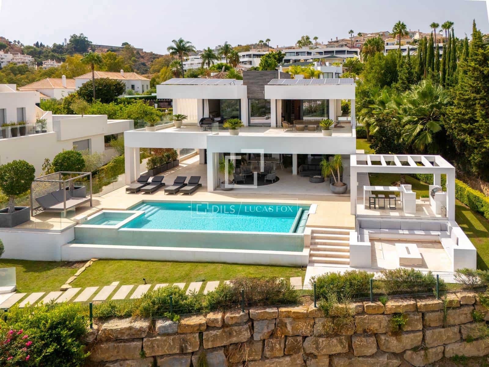 Chalet de 5 habitaciones en Marbella en venta con piscina garaje - 4.595.000 € (Ref: 10025992)
