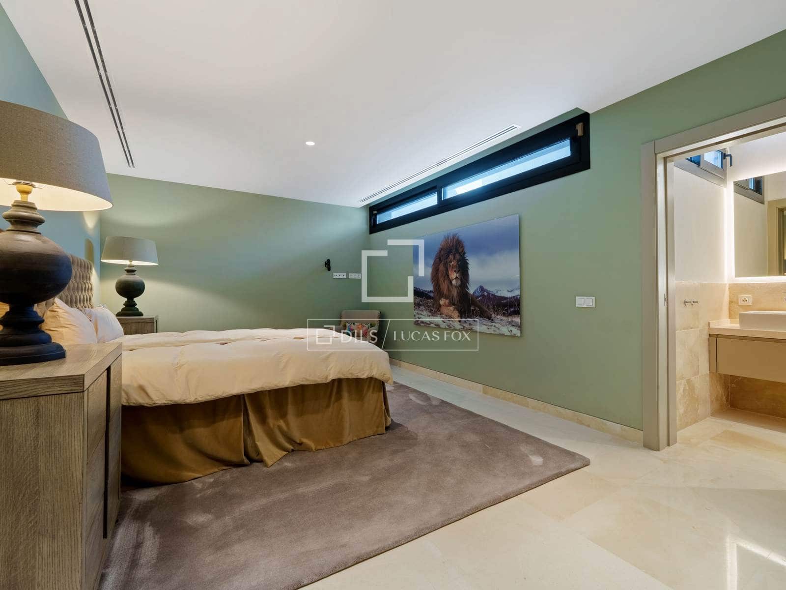 Chalet de 5 habitaciones en Marbella en venta con piscina garaje - 4.595.000 € (Ref: 10025992)